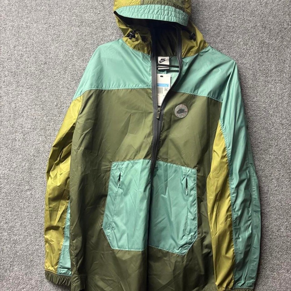 Nike Sportswear Woven Sports Utility Jacket Medium Brand New w/Tags FB2192-325
